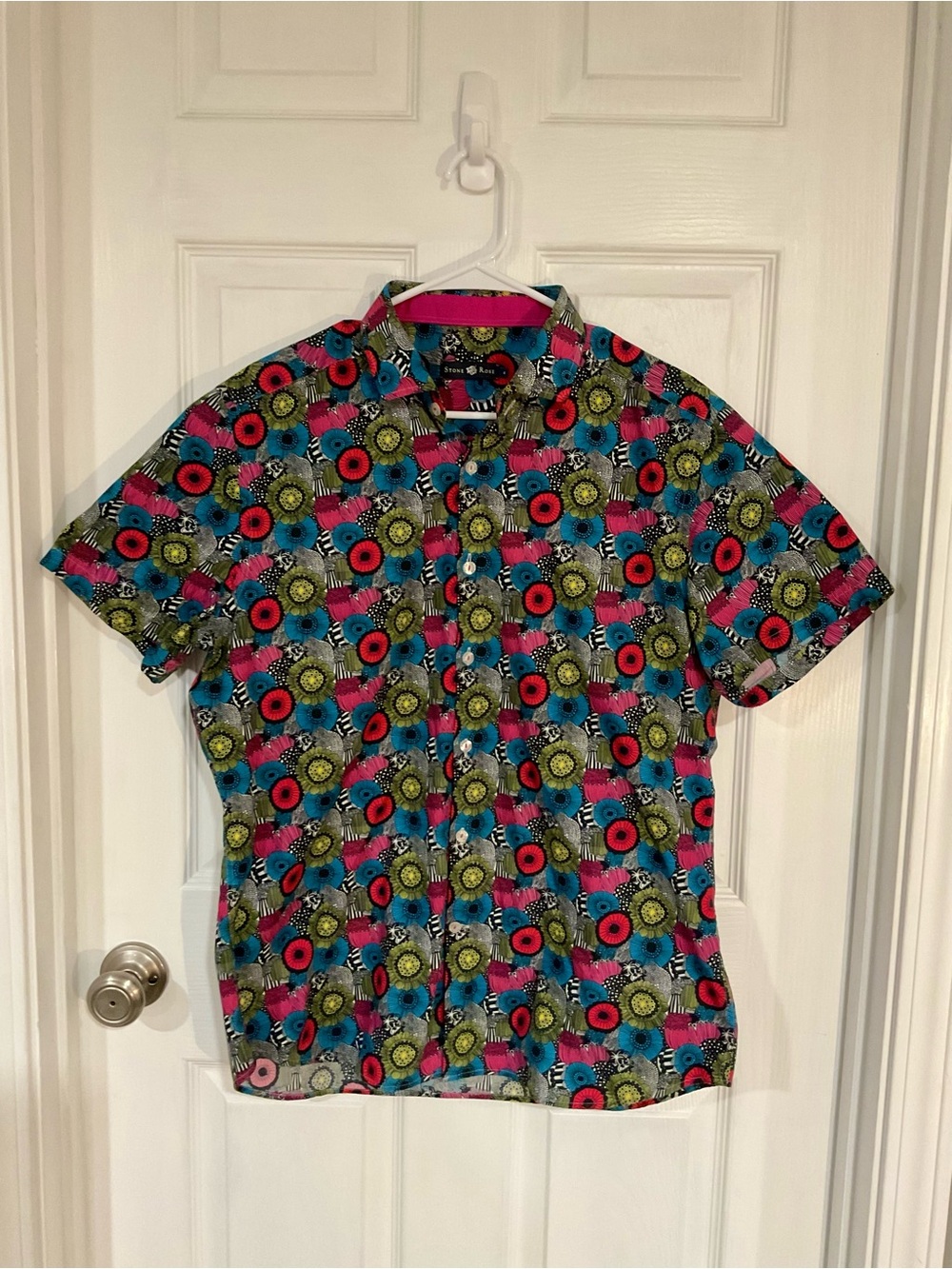 Stone Rose Men's Short-Sleeve Button-Up Shirt in Multi-Color Print